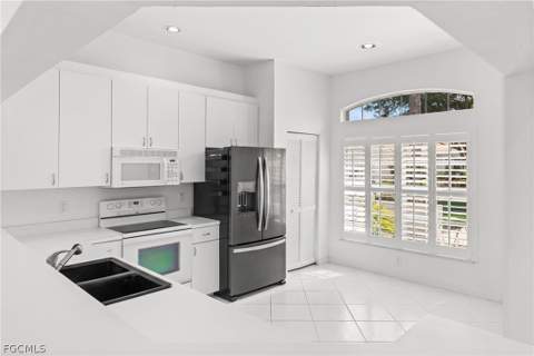 12739 Devonshire Lakes Cir, Fort Myers FL - photo 12 of 24