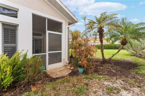 12739 Devonshire Lakes Cir, Fort Myers FL - photo 22 of 24