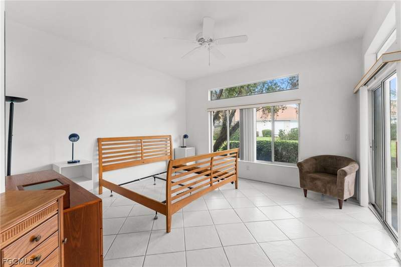 2 bedroom Attached at 12739 Devonshire Lakes Cir, Devonshire Lakes, Fort Myers — photo 3