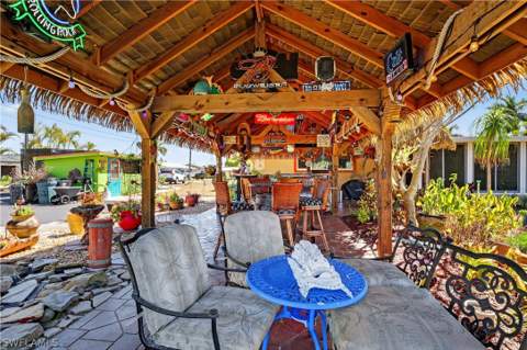 1324 Thompson St, North Fort Myers FL - photo 6 of 50