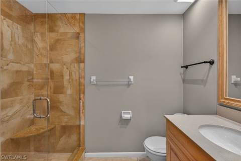 1400 Blue Point Ave 202, Naples FL - photo 10 of 18