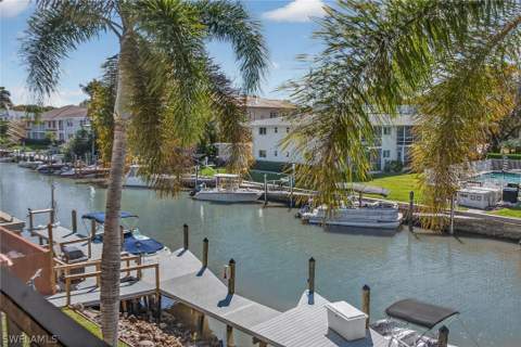 1400 Blue Point Ave 202, Naples FL - photo 15 of 18