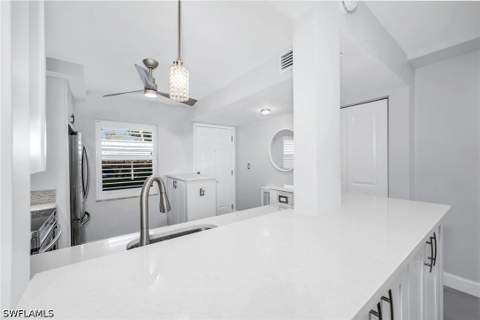 3055 Riviera Dr 102, Naples FL - photo 6 of 33