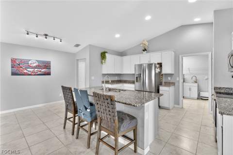 403 NW 17th Ter, Cape Coral FL - photo 12 of 50