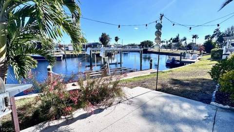 14669 Paul Revere Loop, North Fort Myers FL - photo 21 of 49