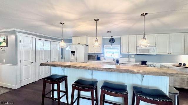 2 bedroom ManufacturedHome at 14669 Paul Revere Loop, Old Bridge Village, North Fort Myers — photo 3