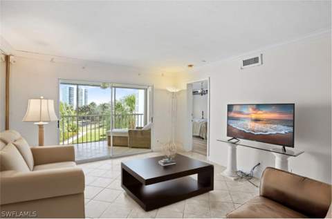 340 Horse Creek Dr 307, Naples FL - photo 12 of 26