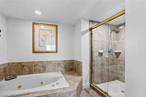 340 Horse Creek Dr 307, Naples FL - photo 19 of 26