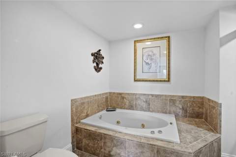 340 Horse Creek Dr 307, Naples FL - photo 20 of 26