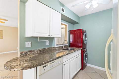 4629 Bayshore Dr J3, Naples FL - photo 10 of 30