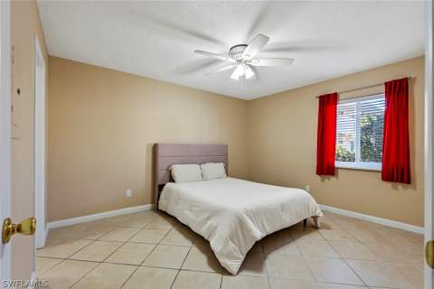 4629 Bayshore Dr J3, Naples FL - photo 13 of 30