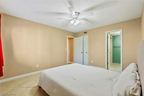 4629 Bayshore Dr J3, Naples FL - photo 17 of 30