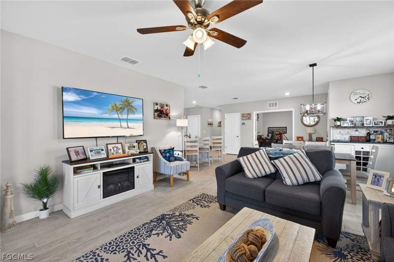 2 bedroom Attached at 20144 Camino Torcido Loop, Magnolia Landing, North Fort Myers — photo 4
