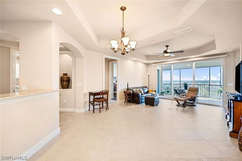 2 bedroom Condominium at 580 El Camino Real 3705, Vista Pointe, Naples — photo 3
