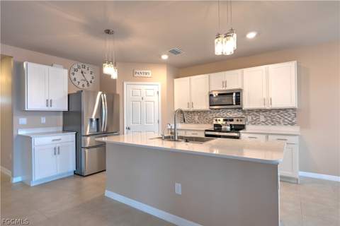 2501 NW 20th Pl, Cape Coral FL - photo 20 of 49