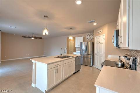 2501 NW 20th Pl, Cape Coral FL - photo 23 of 49