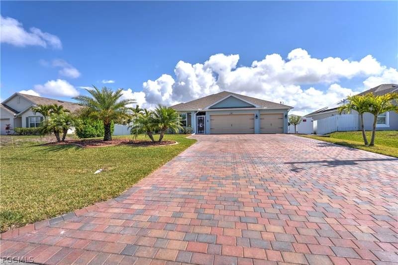 4 bedroom SingleFamilyResidence at 2501 NW 20th Pl, Cape Coral, Cape Coral — photo 3