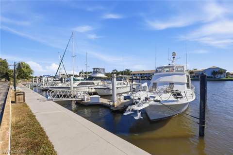 25000 Tamiami Trl E D152, Naples FL - photo 16 of 25