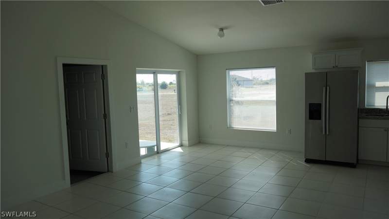 3 bedroom SingleFamilyResidence at 3918 NW 40th Ter, Cape Coral, Cape Coral — photo 5
