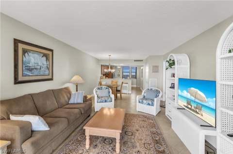 440 Seaview Ct 1202, Marco Island FL - photo 10 of 26