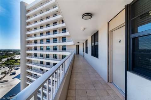 440 Seaview Ct 1202, Marco Island FL - photo 16 of 26