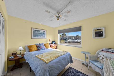 256 Palm Dr 1, Naples FL - photo 19 of 46