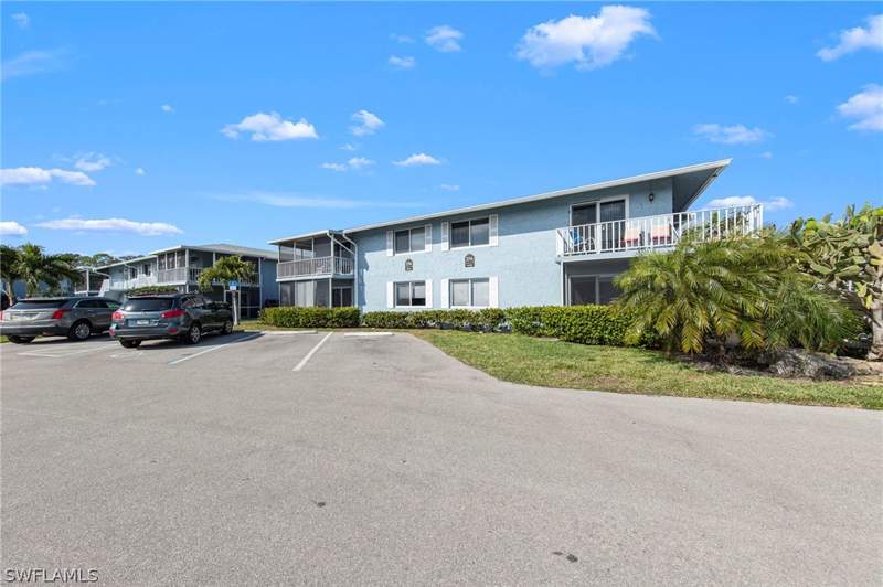 2 bedroom Condominium at 256 Palm Dr 1, Glades Country Club, Naples — photo 2