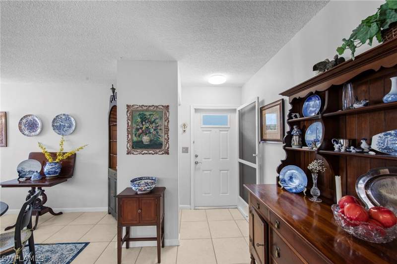 2 bedroom Condominium at 256 Palm Dr 1, Glades Country Club, Naples — photo 5