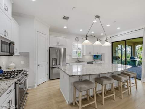 19735 Estero Pointe Ln, Fort Myers FL - photo 12 of 33