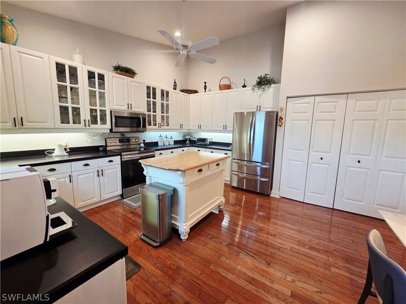 2 bedroom Condominium at 6775 Huntington Lakes Cir 202, Huntington Lakes, Naples — photo 4