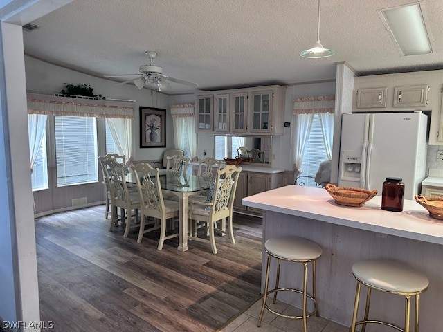 2 bedroom ManufacturedHome at 1025 Silver Lakes Blvd, Silver Lakes, Naples — photo 5