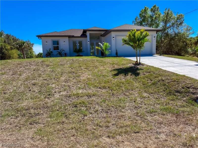 3 bedroom SingleFamilyResidence at 2008 Alliance Ln, Port Labelle, Labelle — photo 4