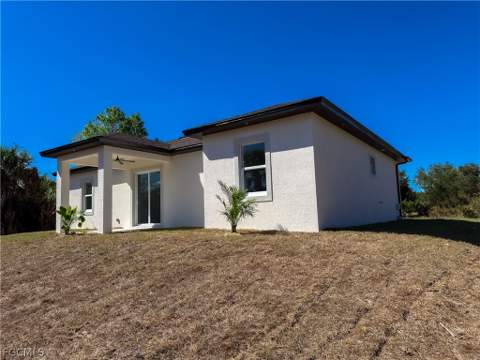 2008 Alliance Ln, Labelle FL - photo 9 of 48