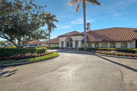 13240 White Marsh Ln 3133, Fort Myers FL - photo 22 of 30