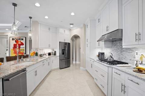 16391 Viansa Way 101, Naples FL - photo 10 of 49