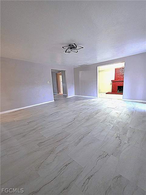 135 Powell Creek Cir, North Fort Myers FL - photo 12 of 29