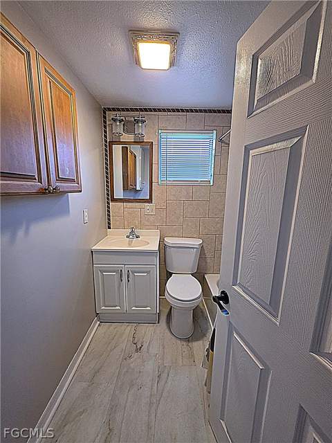 135 Powell Creek Cir, North Fort Myers FL - photo 20 of 29