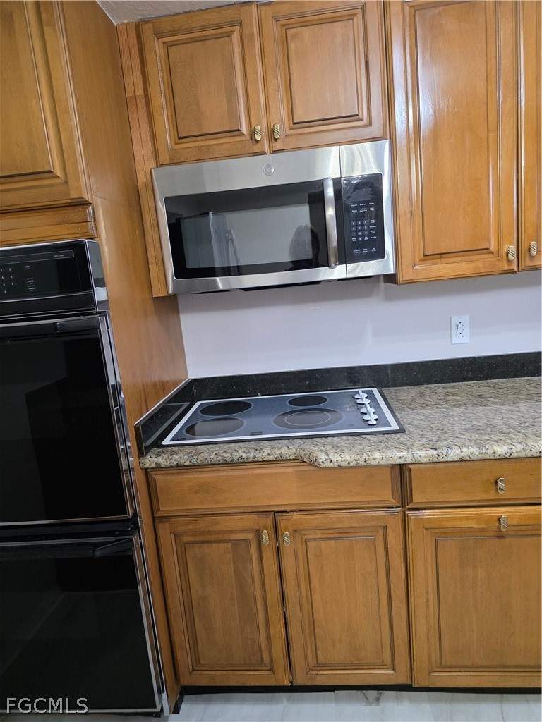 3 bedroom SingleFamilyResidence at 135 Powell Creek Cir, Dorseys Subd, North Fort Myers — photo 5