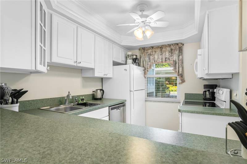 2 bedroom Condominium at 3100 Binnacle Dr 104, Portside Club, Naples — photo 5