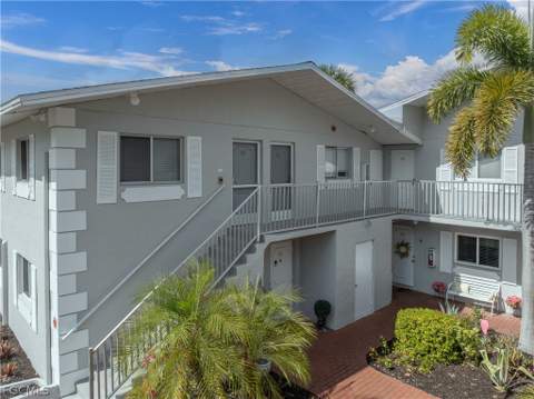 8141 Country Rd 202, Fort Myers FL - photo 6 of 22