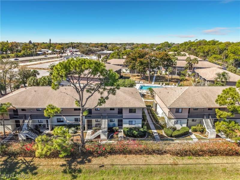 2 bedroom Condominium at 1201 Barrett Rd 1204, Country Pines Condo, North Fort Myers — photo 2