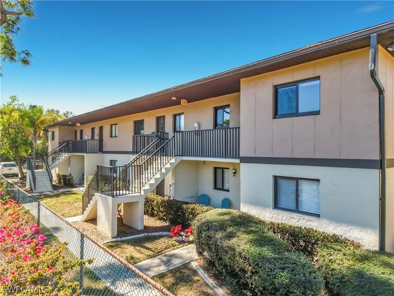 2 bedroom Condominium at 1201 Barrett Rd 1204, Country Pines Condo, North Fort Myers — photo 3