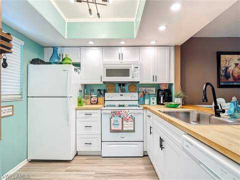 1201 Barrett Rd 1204, North Fort Myers FL - photo 6 of 31