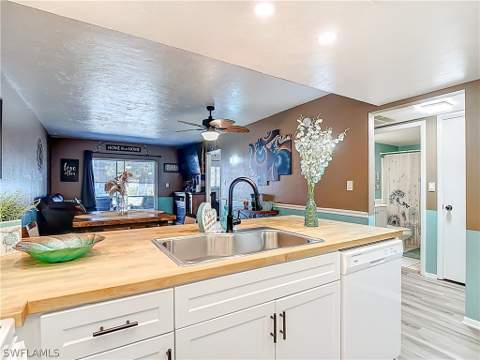 1201 Barrett Rd 1204, North Fort Myers FL - photo 9 of 31