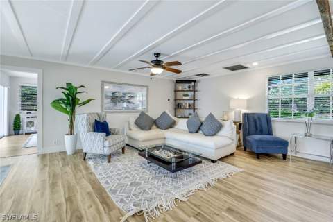 400 S Barfield Dr, Marco Island FL - photo 8 of 40