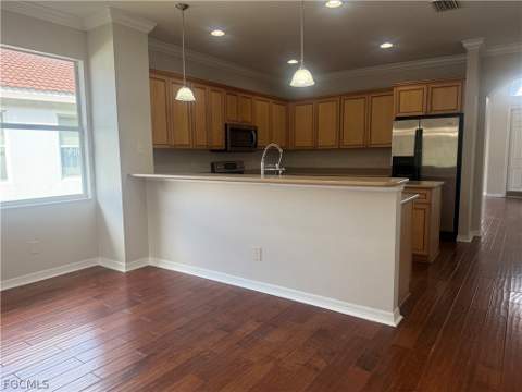 10812 Marble Brook Blvd, Lehigh Acres FL - photo 7 of 34
