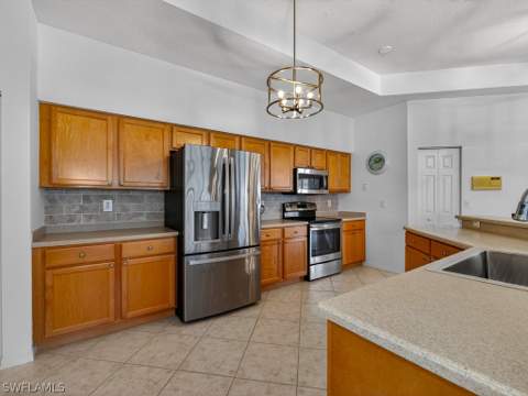 24360 Sandpiper Isle Way 205, Bonita Springs FL - photo 6 of 34