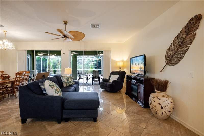 2 bedroom SingleFamilyResidence at 2340 Palo Duro Blvd, Del Vera Country Club, North Fort Myers — photo 3
