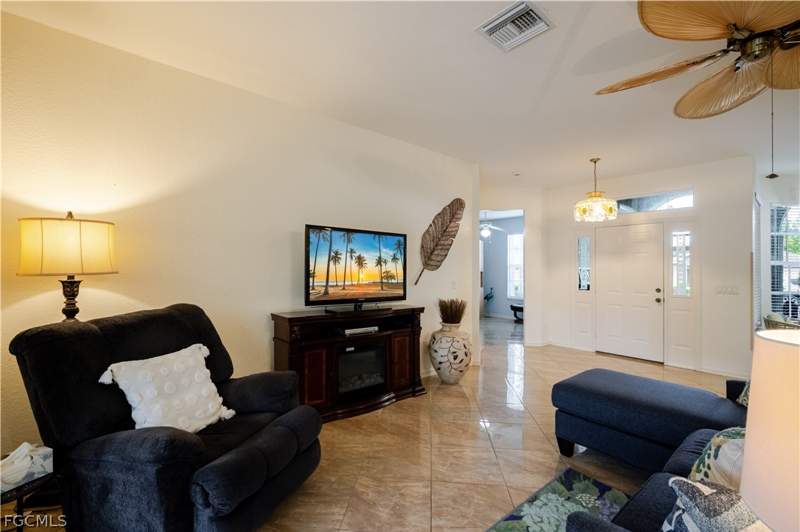 2 bedroom SingleFamilyResidence at 2340 Palo Duro Blvd, Del Vera Country Club, North Fort Myers — photo 5