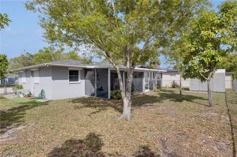1652 Jamestown Ct, Fort Myers FL - photo 15 of 18